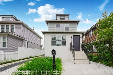 Photo of 15 Clark Place, Staten Island, NY 10302 (MLS # 2404317)