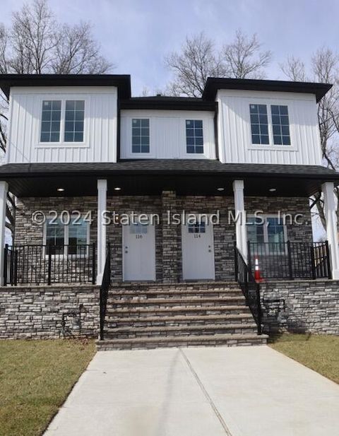 Photo of 114 Mann Avenue, Staten Island, NY 10314 (MLS # 1165716)