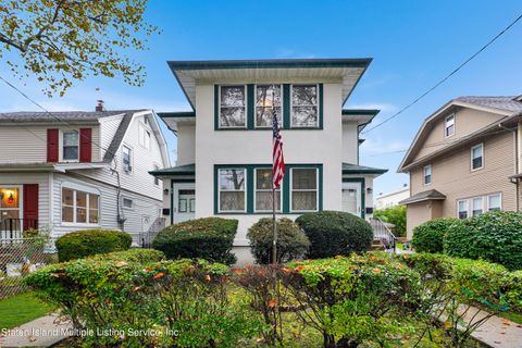 Photo of 4648 Jacques Avenue, Staten Island, NY 10306 (MLS # 1165047)