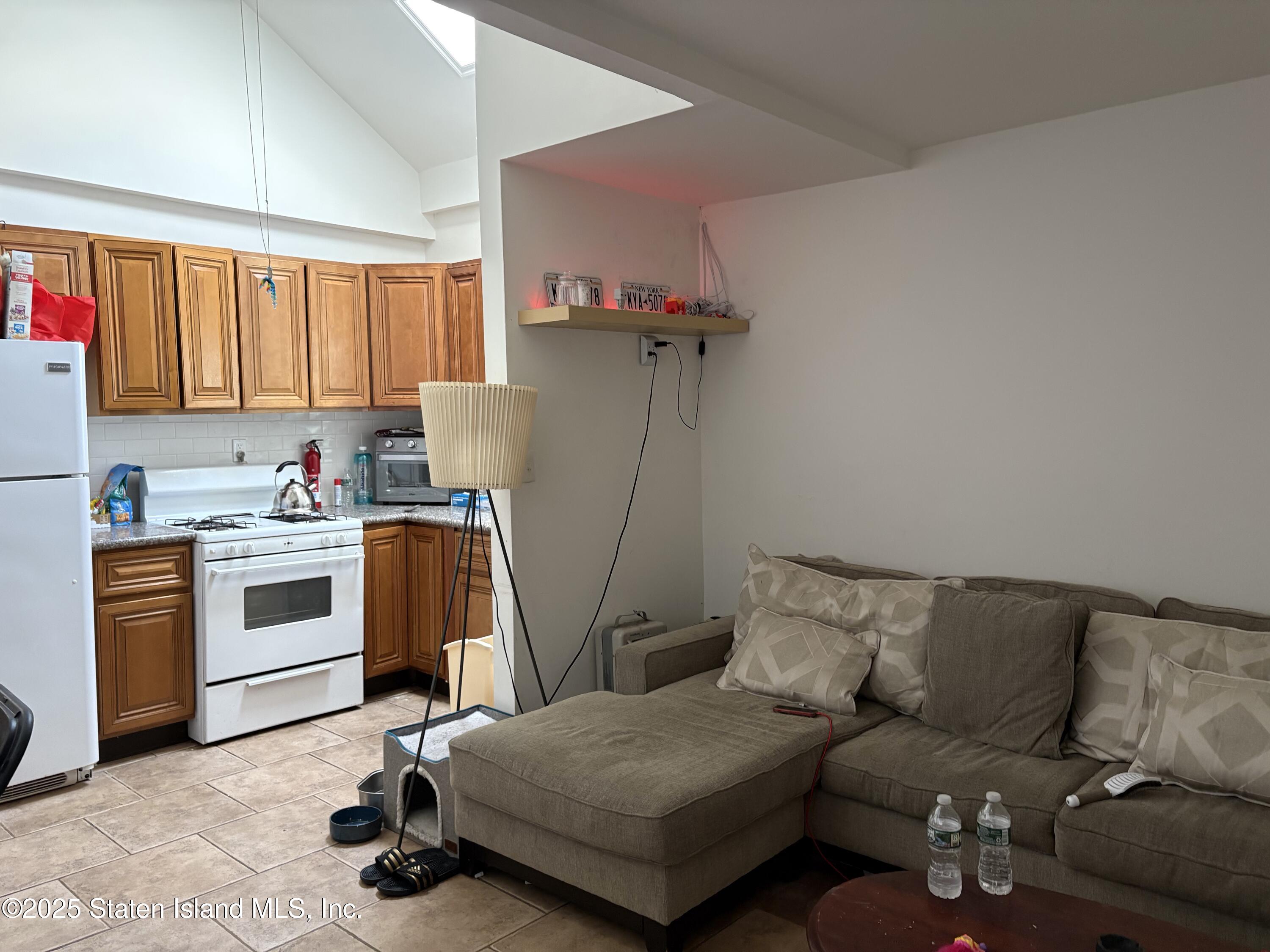 750 Patterson Avenue, Staten Island, New York image 4