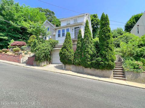 Single Family Residence in Staten Island NY 191 Hillside Avenue.jpg