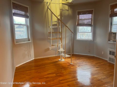 Photo of 177 Myrtle Avenue #2, Staten Island, NY 10310 (MLS # 1160598)