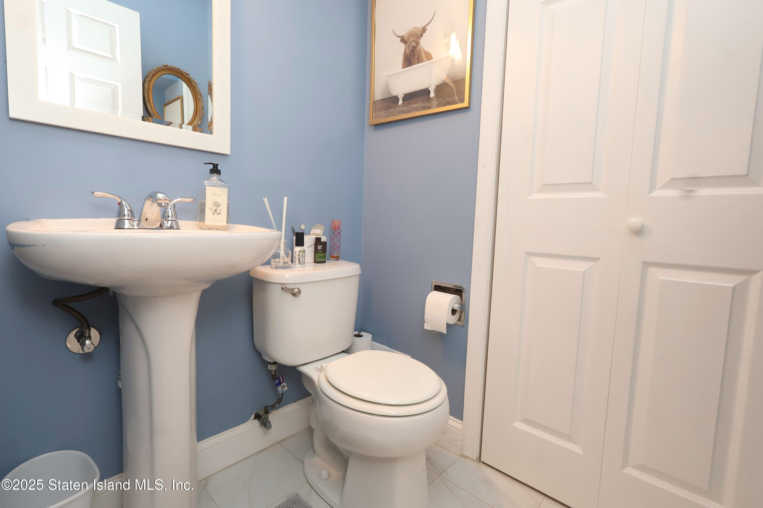 150 Ilyssa Way, Staten Island, New York image 12