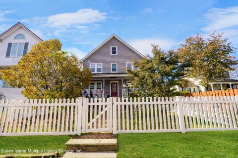 Photo of 354 Brehaut Avenue, Staten Island, NY 10307 (MLS # 1165370)