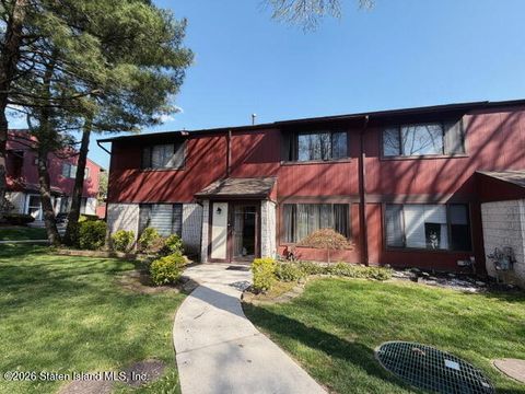 Photo of 43 Pierpont Place, Staten Island, NY 10314 (MLS # 2602047)
