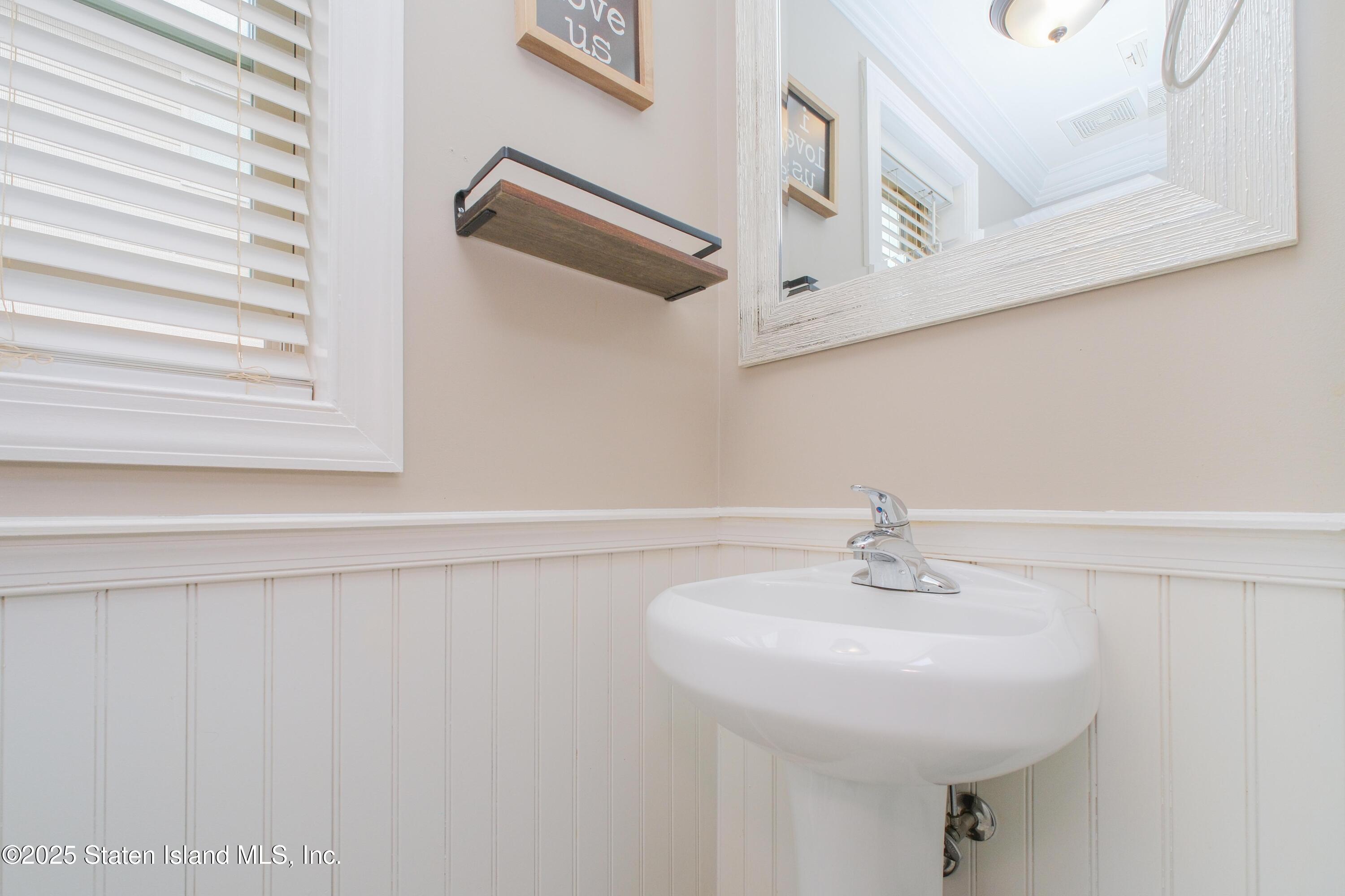 394 Clarke Avenue, Staten Island, New York image 14