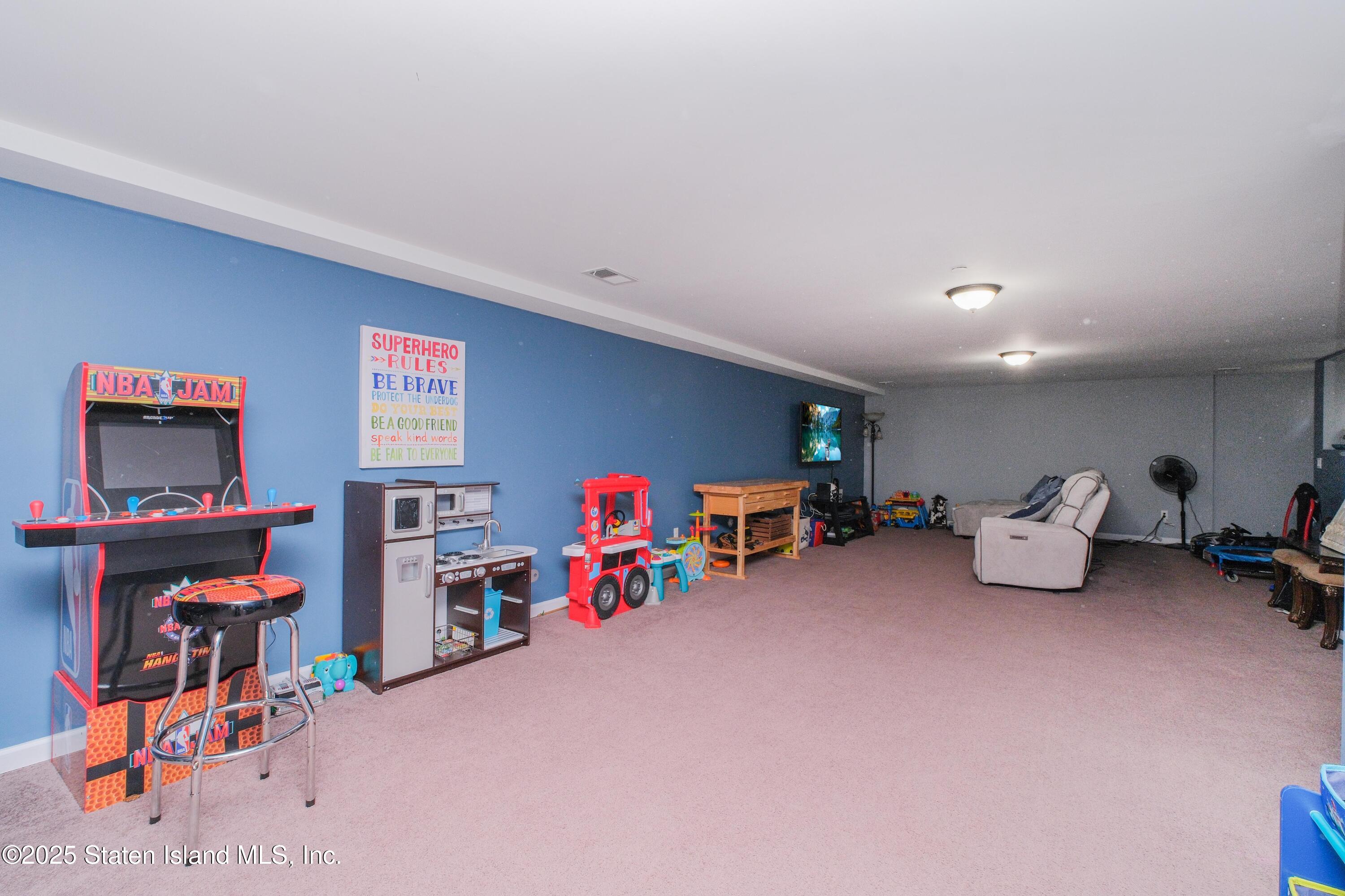 394 Clarke Avenue, Staten Island, New York image 47