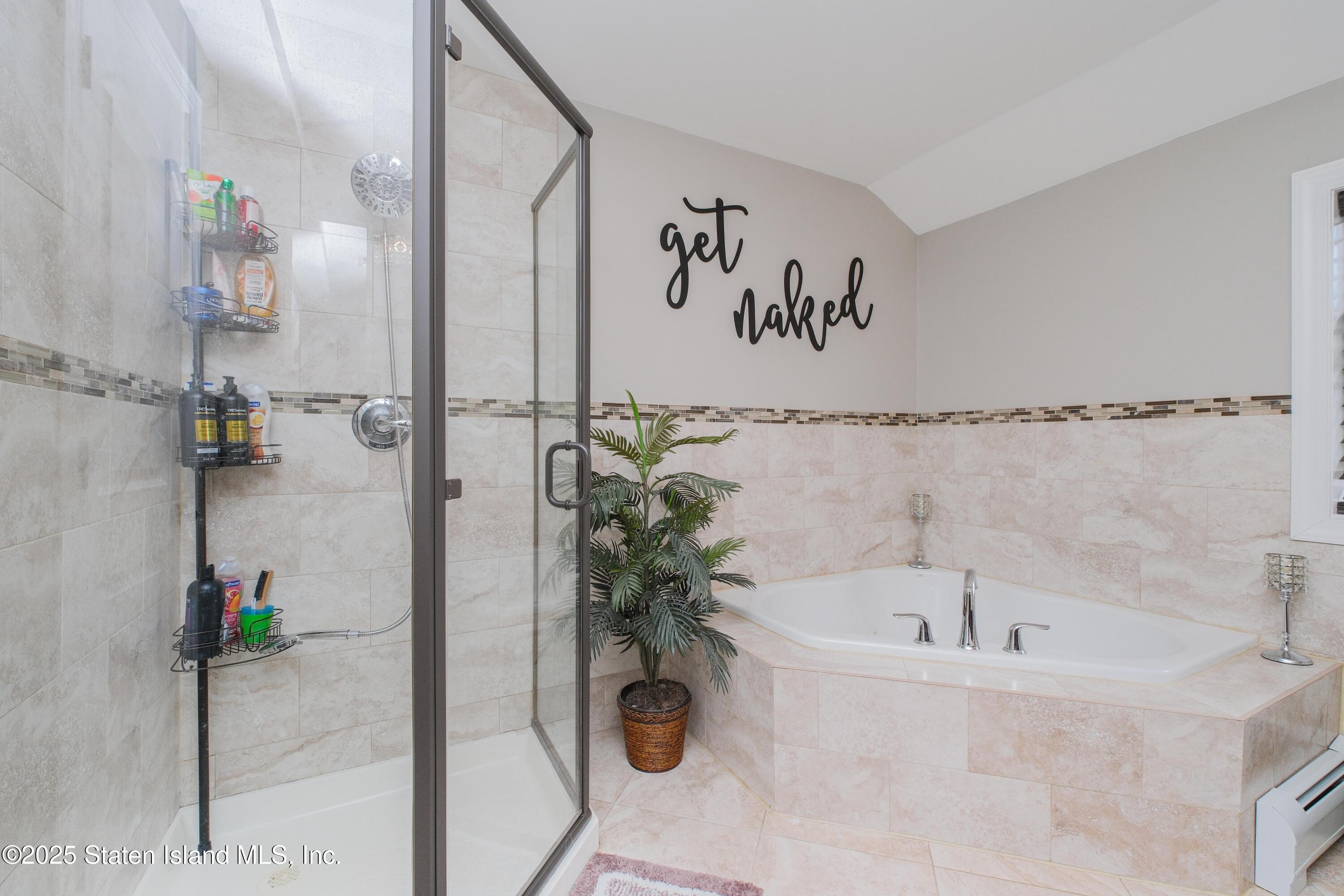 394 Clarke Avenue, Staten Island, New York image 38