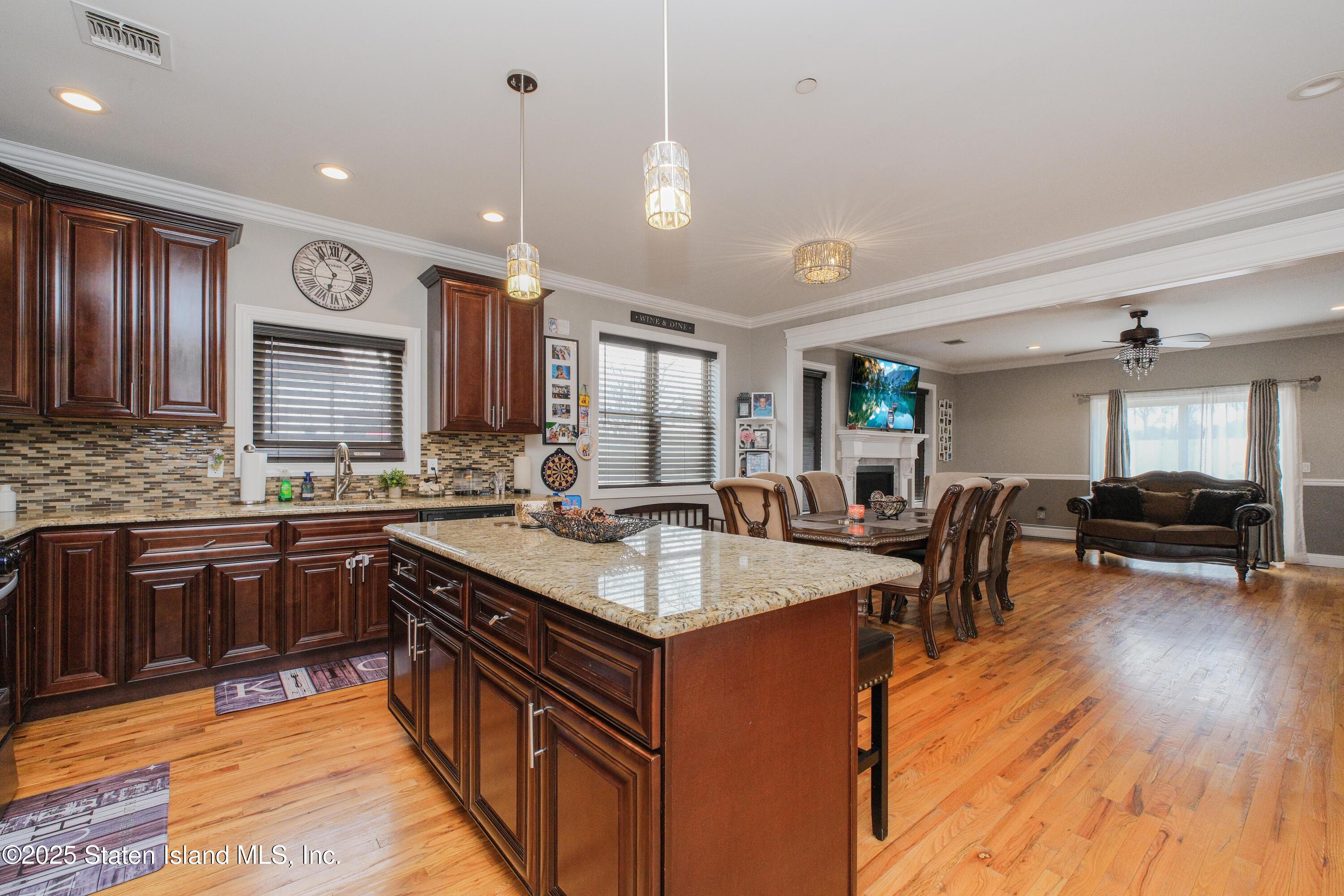 394 Clarke Avenue, Staten Island, New York image 20