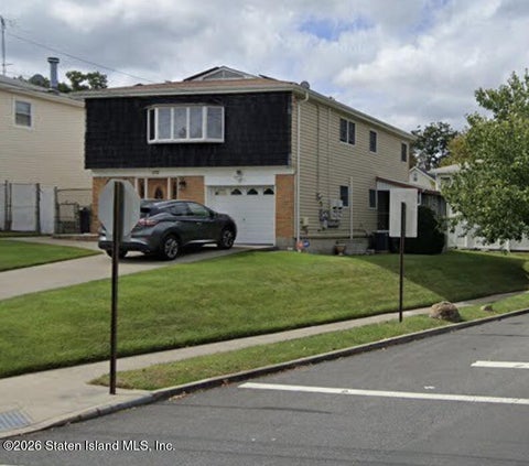 Photo of 172 Cortelyou Avenue, Staten Island, NY 10312 (MLS # 2603825)
