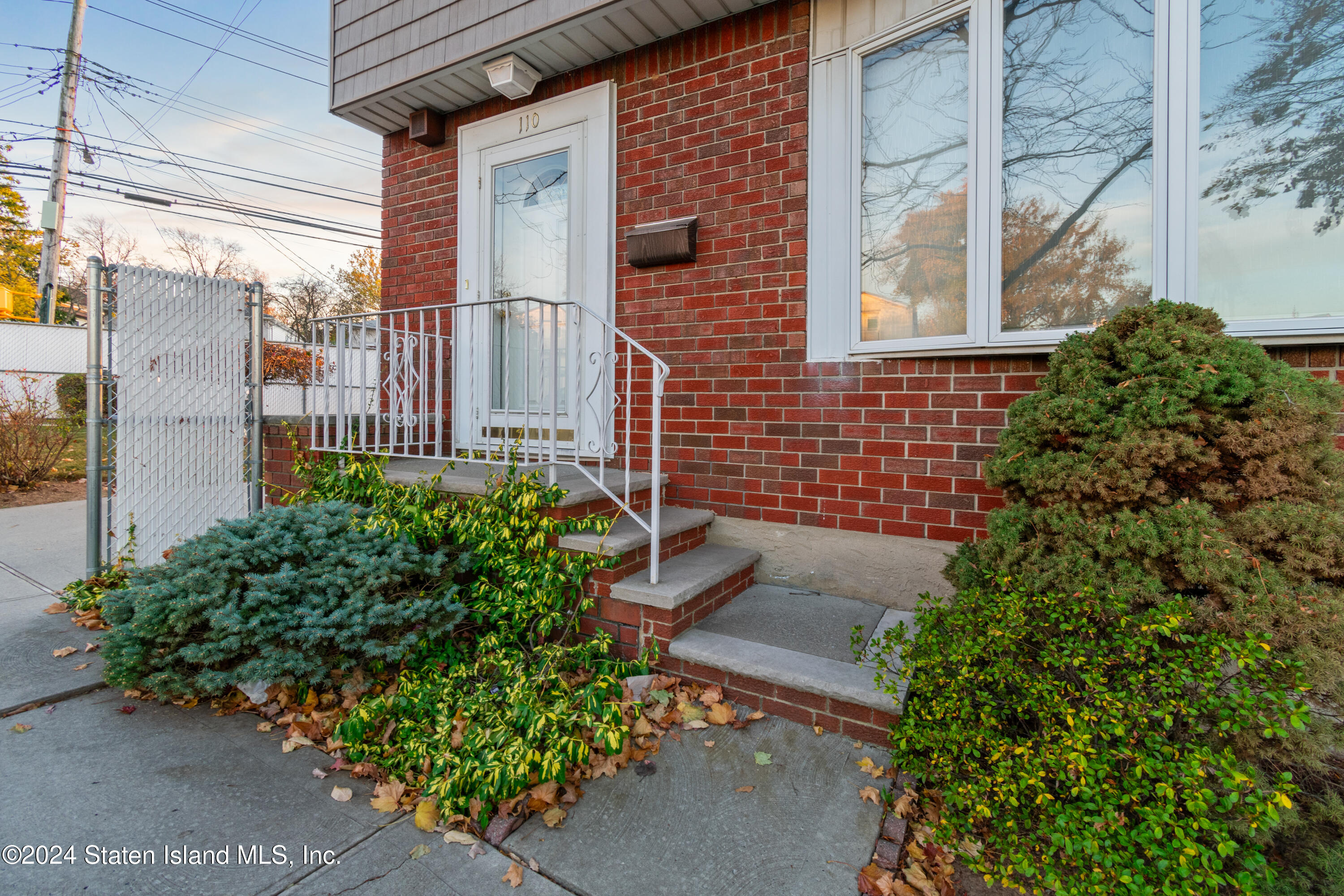 110 Sunset Avenue, Staten Island, New York image 4