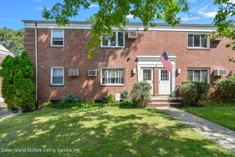 Photo of 167 Arlo Road #B, Staten Island, NY 10301 (MLS # 1164991)