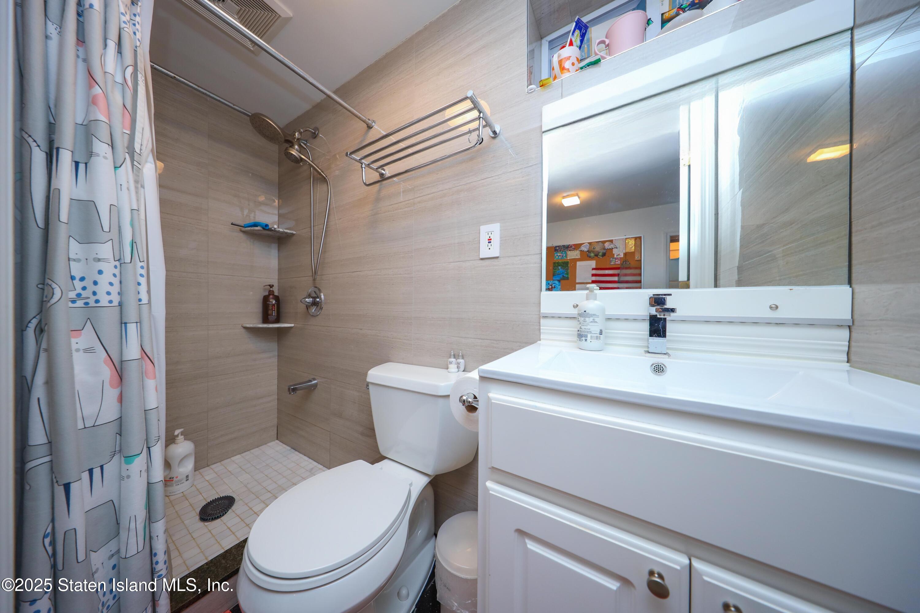 76 Boundary Avenue, Staten Island, New York image 6