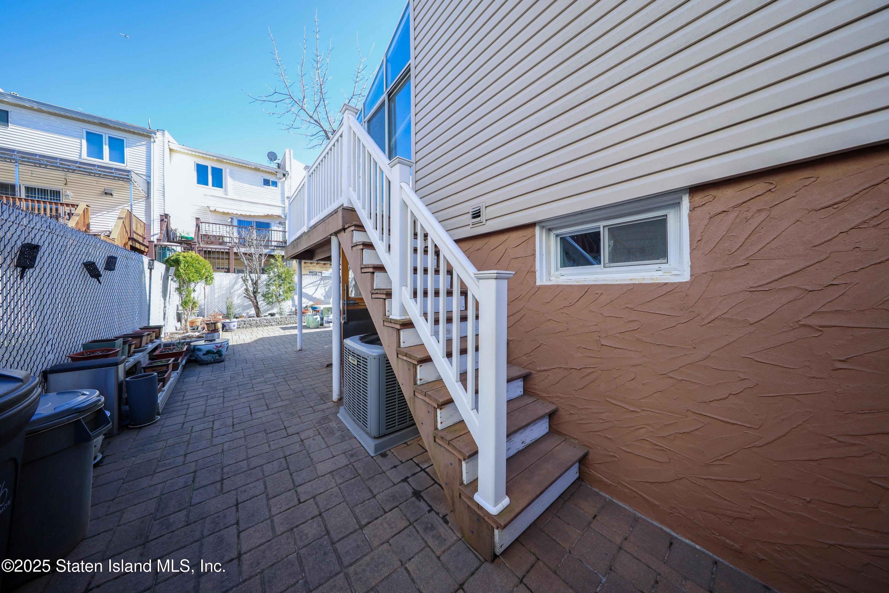 76 Boundary Avenue, Staten Island, New York image 16