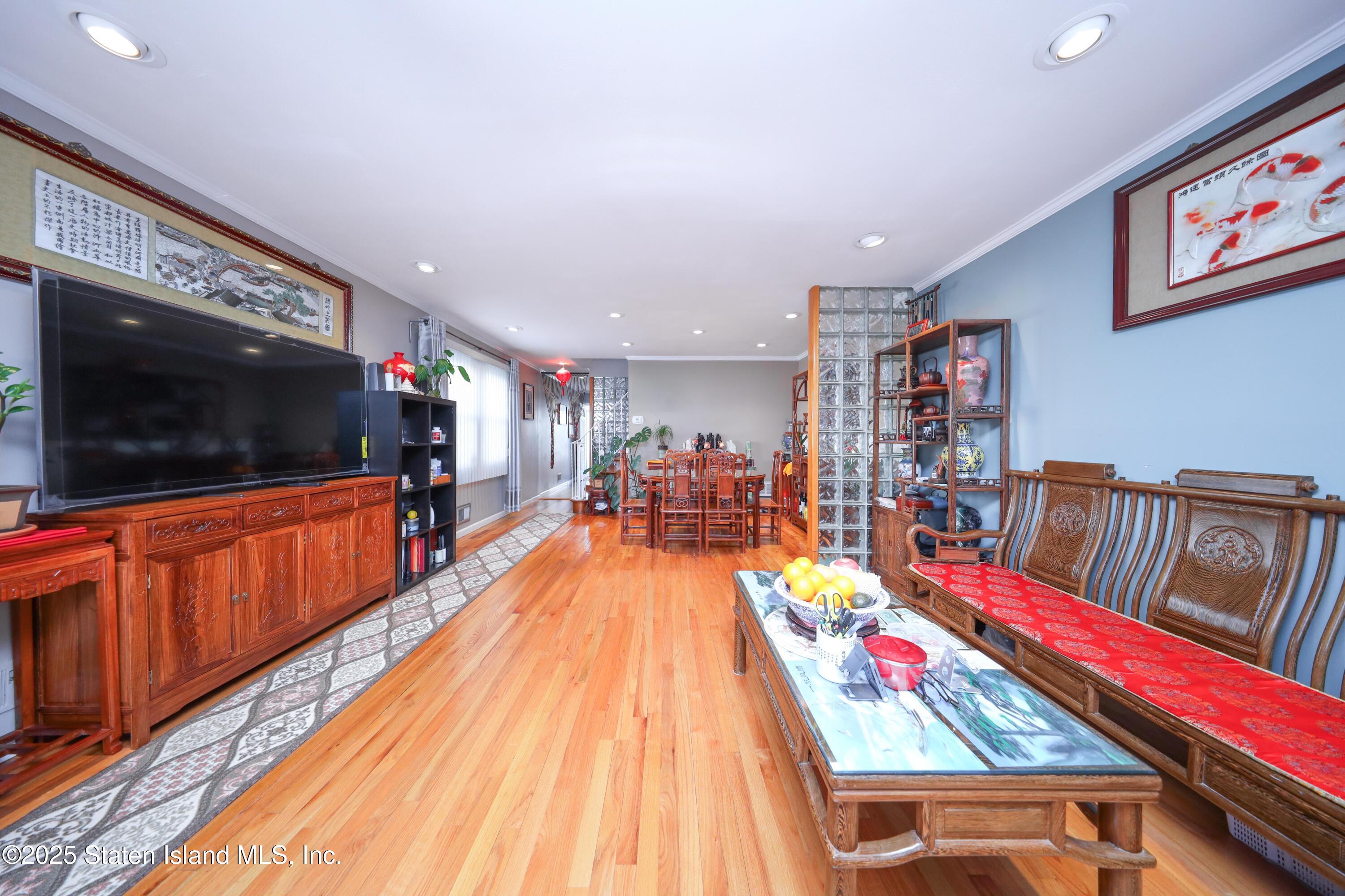76 Boundary Avenue, Staten Island, New York image 11