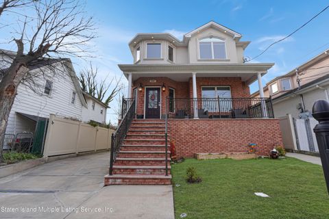 Photo of 88 Newton Street, Staten Island, NY 10312 (MLS # 2401348)