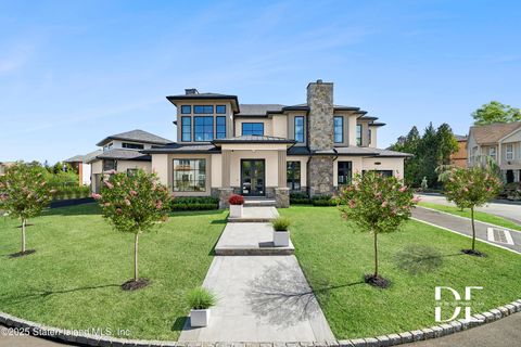 Photo of 52 Nicolosi Loop, Staten Island, NY 10312 (MLS # 2602319)