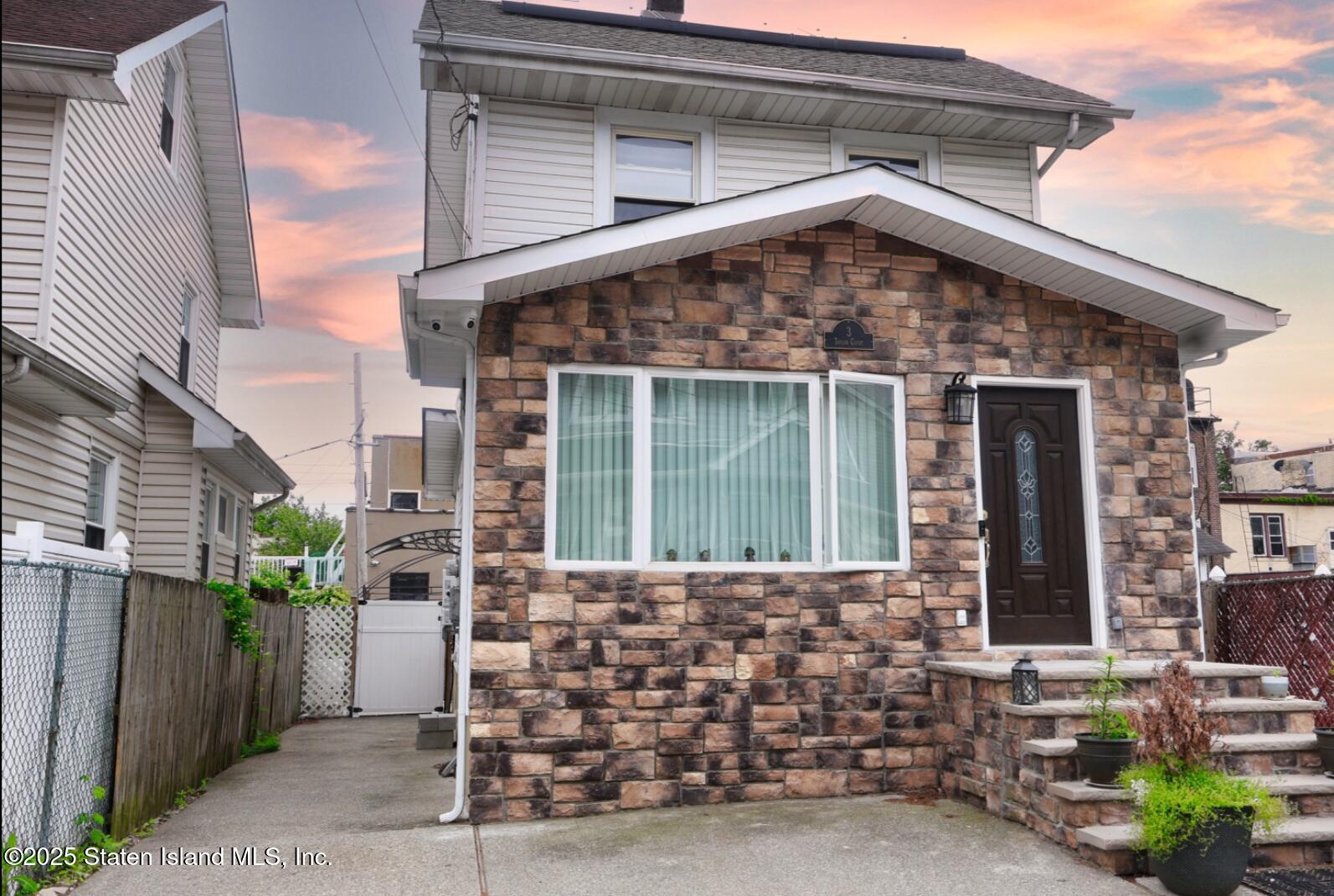 3 Taylor Court, Staten Island, New York image 3