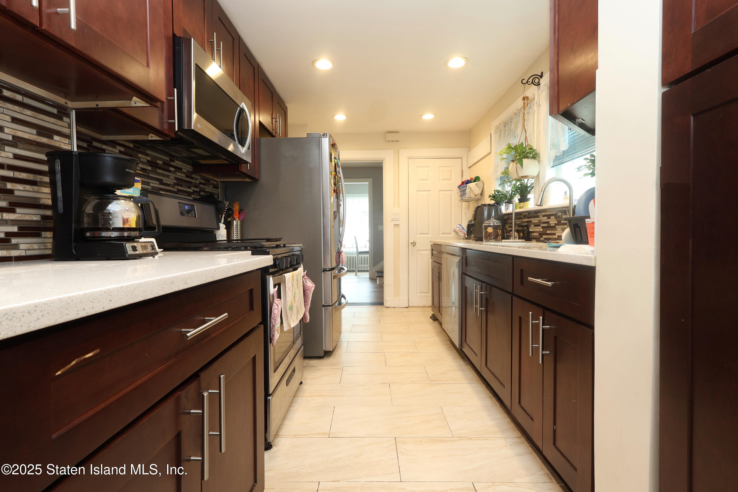 3 Taylor Court, Staten Island, New York image 7