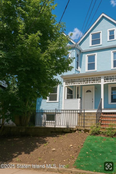 Photo of 16 Van Buren Street, Staten Island, NY 10301 (MLS # 2504929)