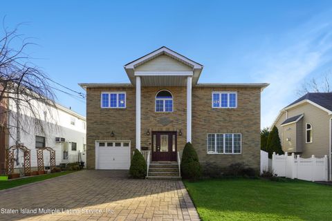 Photo of 122 Tallman Street, Staten Island, NY 10312 (MLS # 2400345)