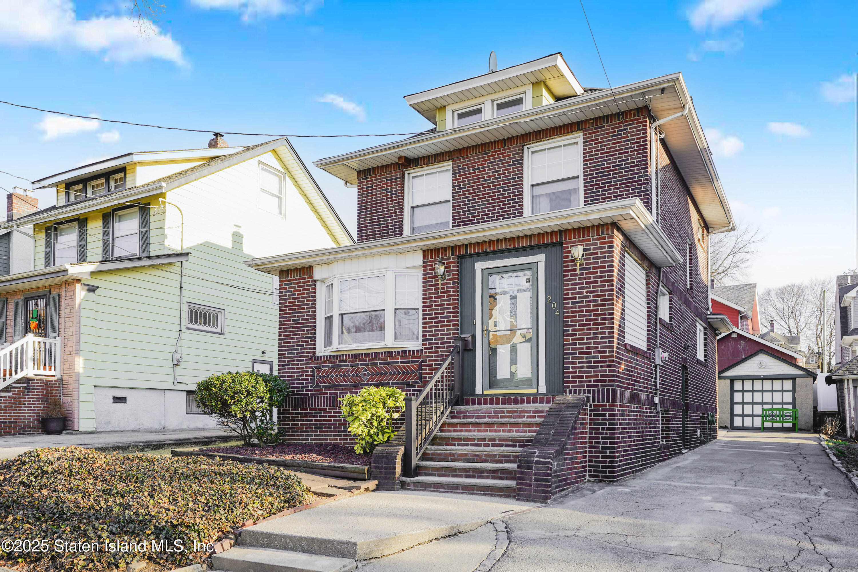 204 Utter Avenue, Staten Island, New York image 3