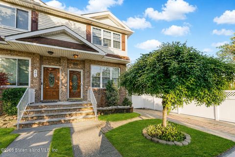 Photo of 459 Ridgewood Avenue, Staten Island, NY 10312 (MLS # 2602698)