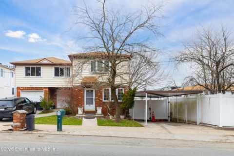 Photo of 309 Brielle Avenue, Staten Island, NY 10314 (MLS # 2601406)