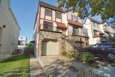 Photo of 187 Braisted Avenue, Staten Island, NY 10314 (MLS # 1164141)