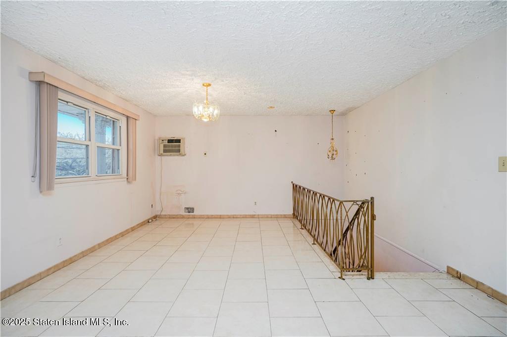 117 Gary Place, Staten Island, New York image 5