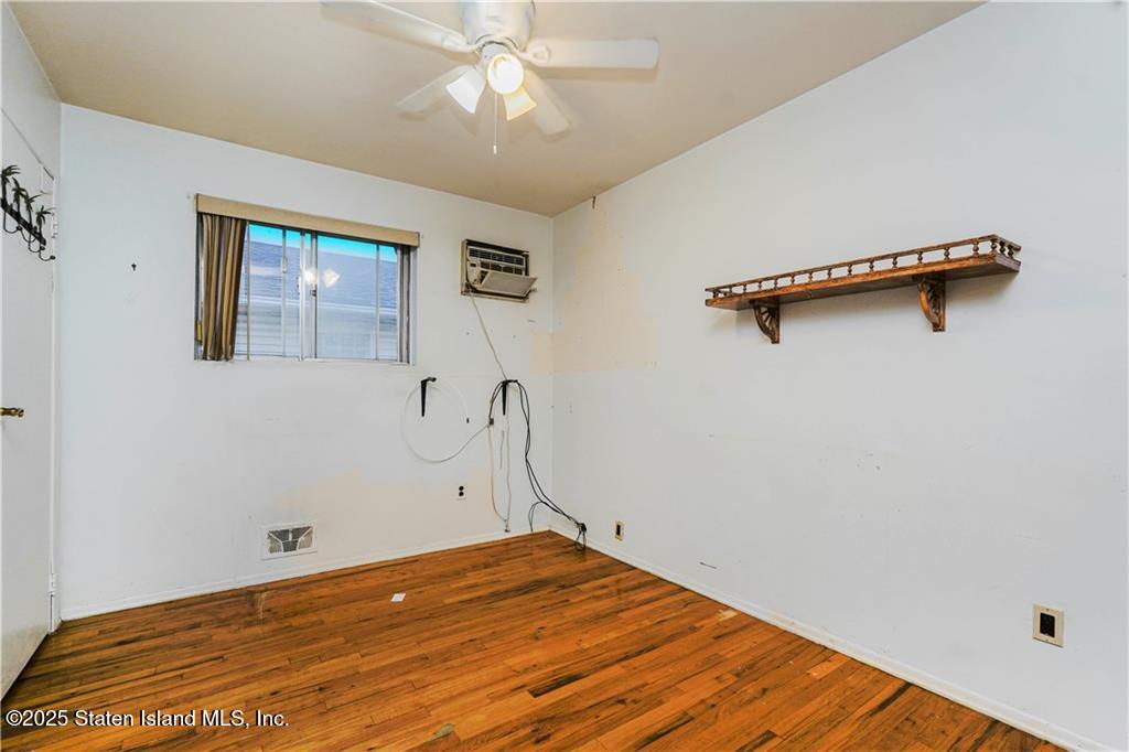 117 Gary Place, Staten Island, New York image 13