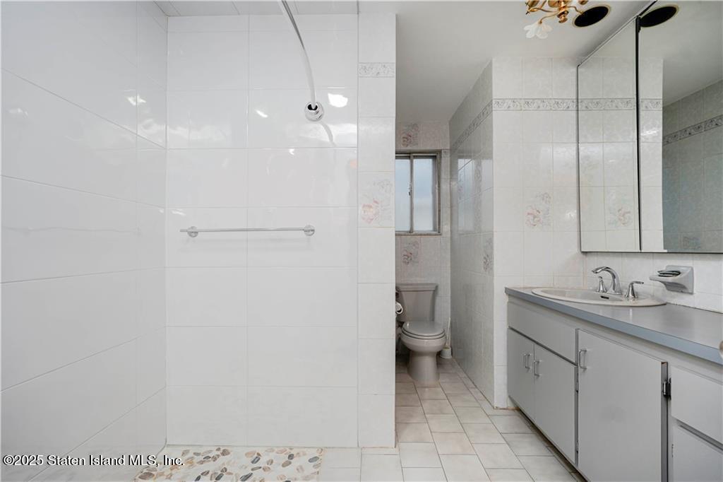 117 Gary Place, Staten Island, New York image 16