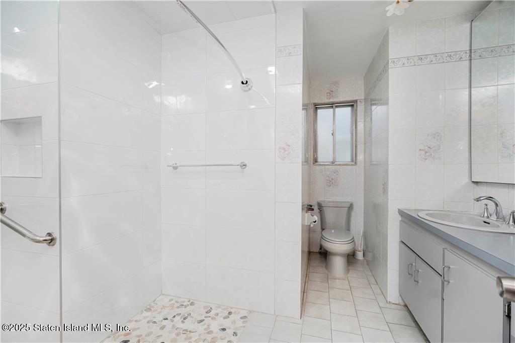 117 Gary Place, Staten Island, New York image 15