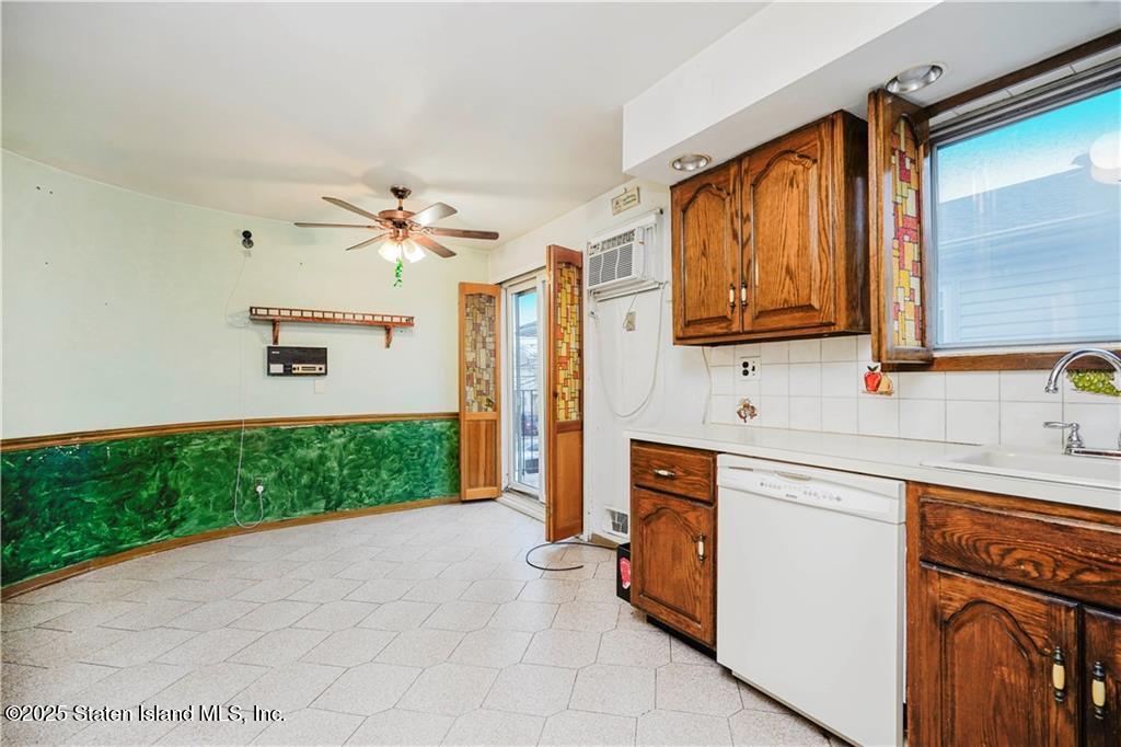 117 Gary Place, Staten Island, New York image 10