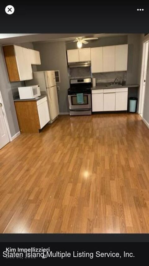 Photo of 118 Rose Avenue, Staten Island, NY 10306 (MLS # 1159571)