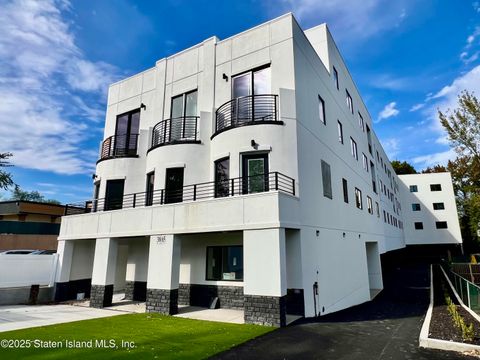 Photo of 3865 Amboy Road #2g, Staten Island, NY 10308 (MLS # 2506248)