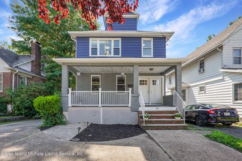 Photo of 48 Perry Avenue, Staten Island, NY 10314 (MLS # 1163420)