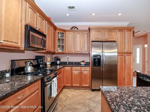 Tiny photo for 20 Tides Lane, Staten Island, NY 10309 (MLS # 2600375)