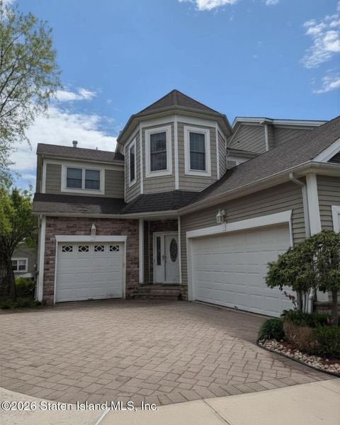 Tiny photo for 20 Tides Lane, Staten Island, NY 10309 (MLS # 2600375)