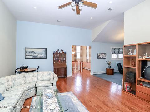 Tiny photo for 20 Tides Lane, Staten Island, NY 10309 (MLS # 2600375)