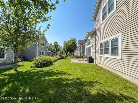 Tiny photo for 20 Tides Lane, Staten Island, NY 10309 (MLS # 2600375)