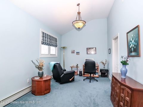 Tiny photo for 20 Tides Lane, Staten Island, NY 10309 (MLS # 2600375)