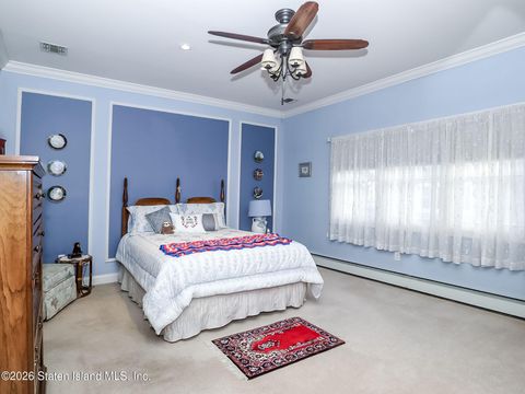 Tiny photo for 20 Tides Lane, Staten Island, NY 10309 (MLS # 2600375)