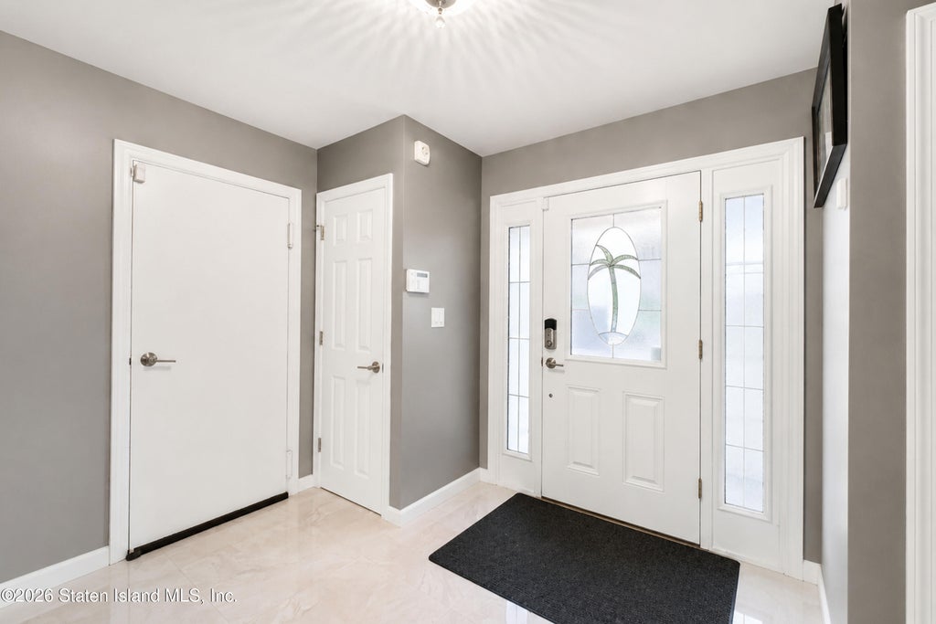 Photo of 2405 Victory Boulevard, Staten Island, NY 10314 (MLS # 2603704)