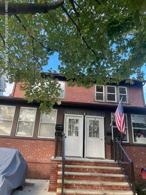 Photo of 47 Seaview Avenue, Staten Island, NY 10305 (MLS # 1164974)