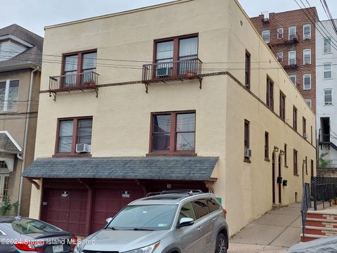 Photo of 36 Monroe Ave Ave, Staten Island, NY 10301 (MLS # 2402439)