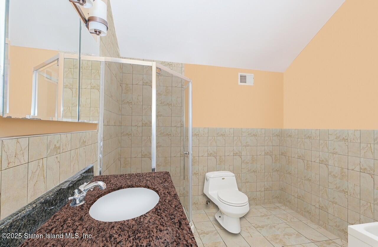 118 Baden Place, Staten Island, New York image 11