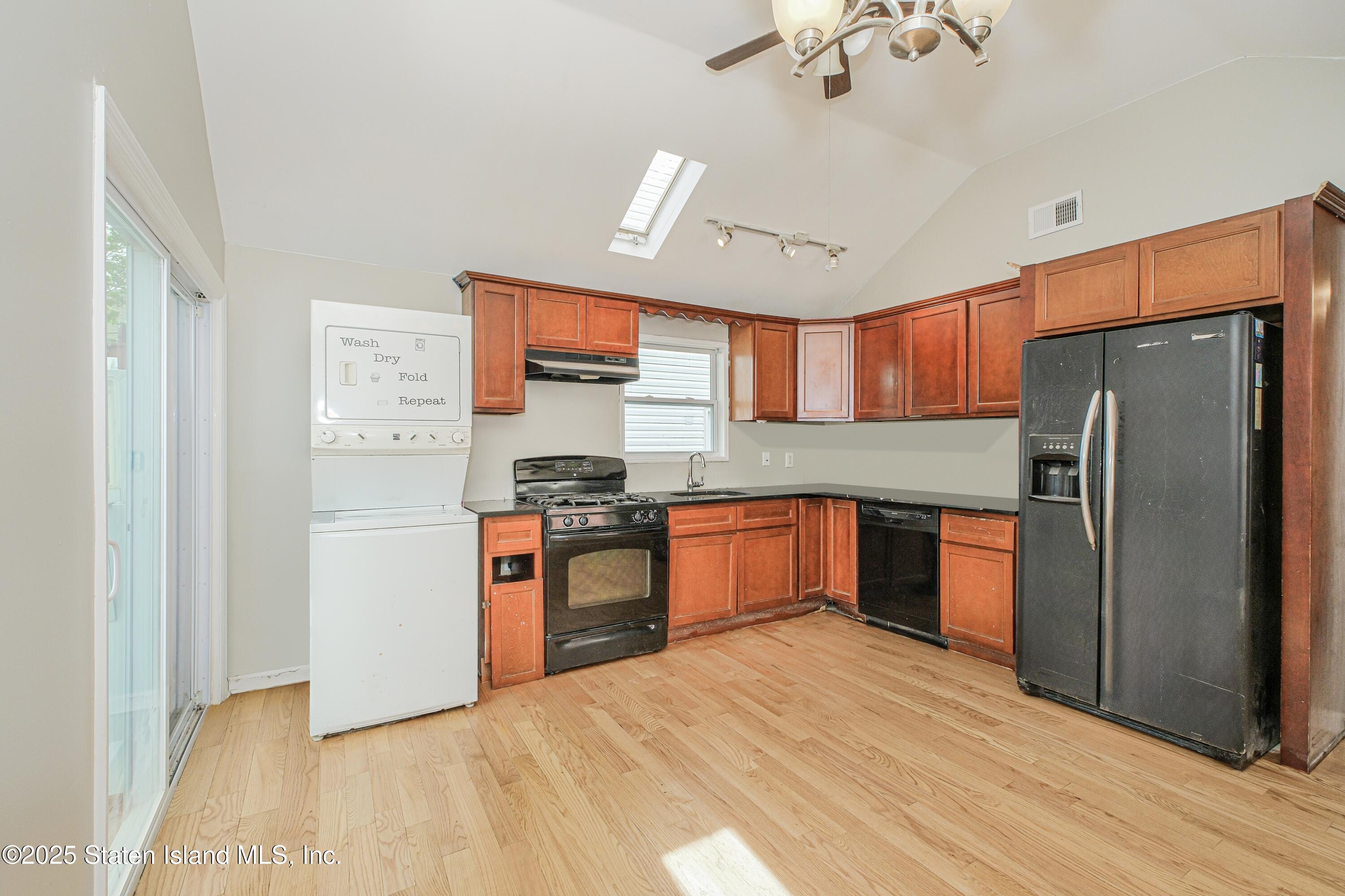 118 Baden Place, Staten Island, New York image 5