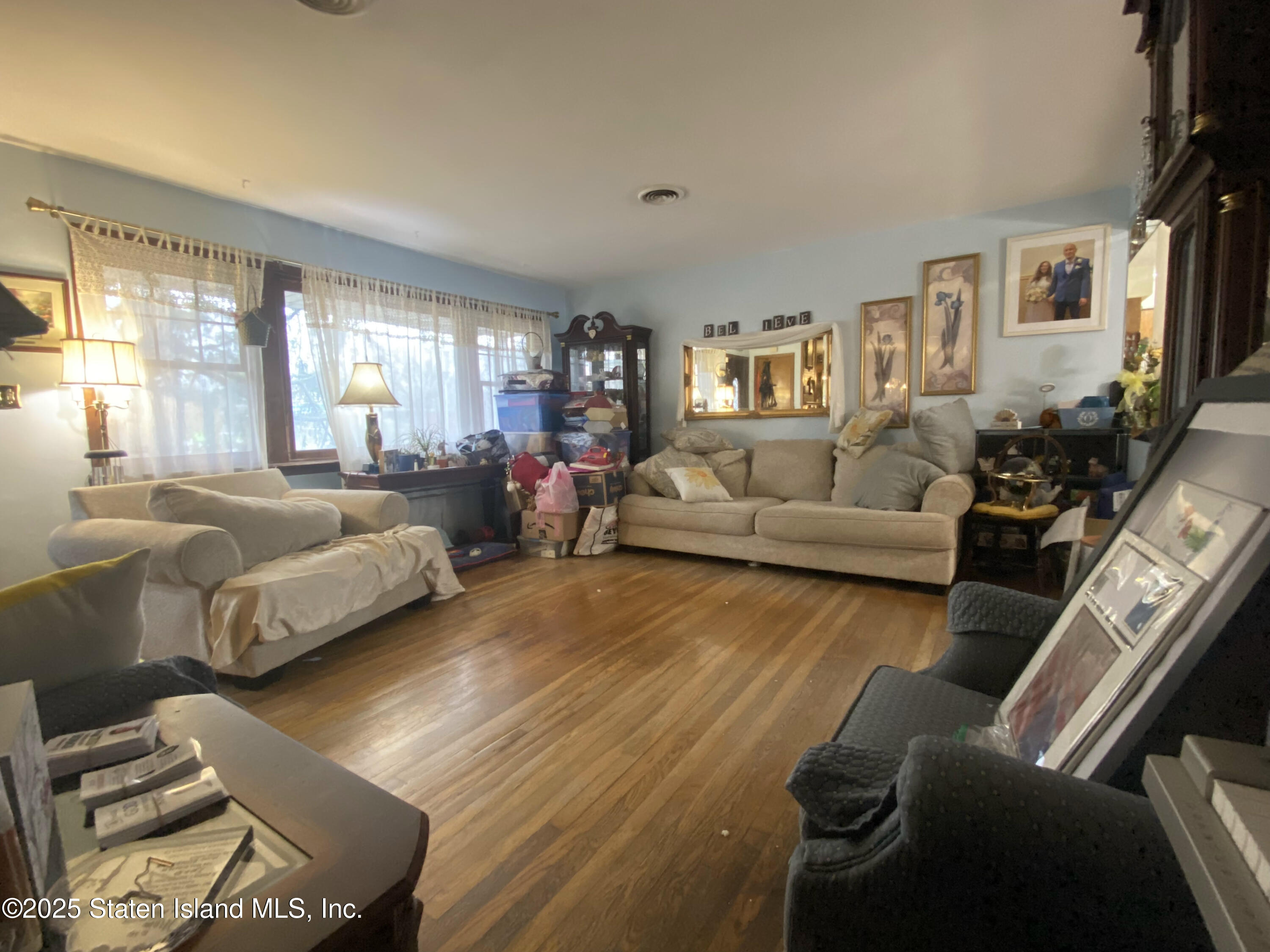 946 Drumgoole Road, Staten Island, New York image 7