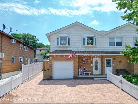 Duplex in Staten Island NY 197 Lewiston Street.jpg